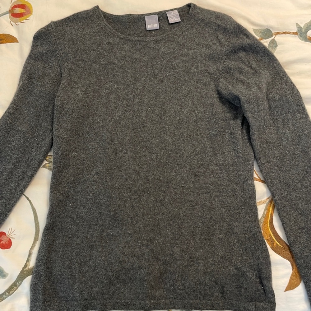 Cashmere sweater